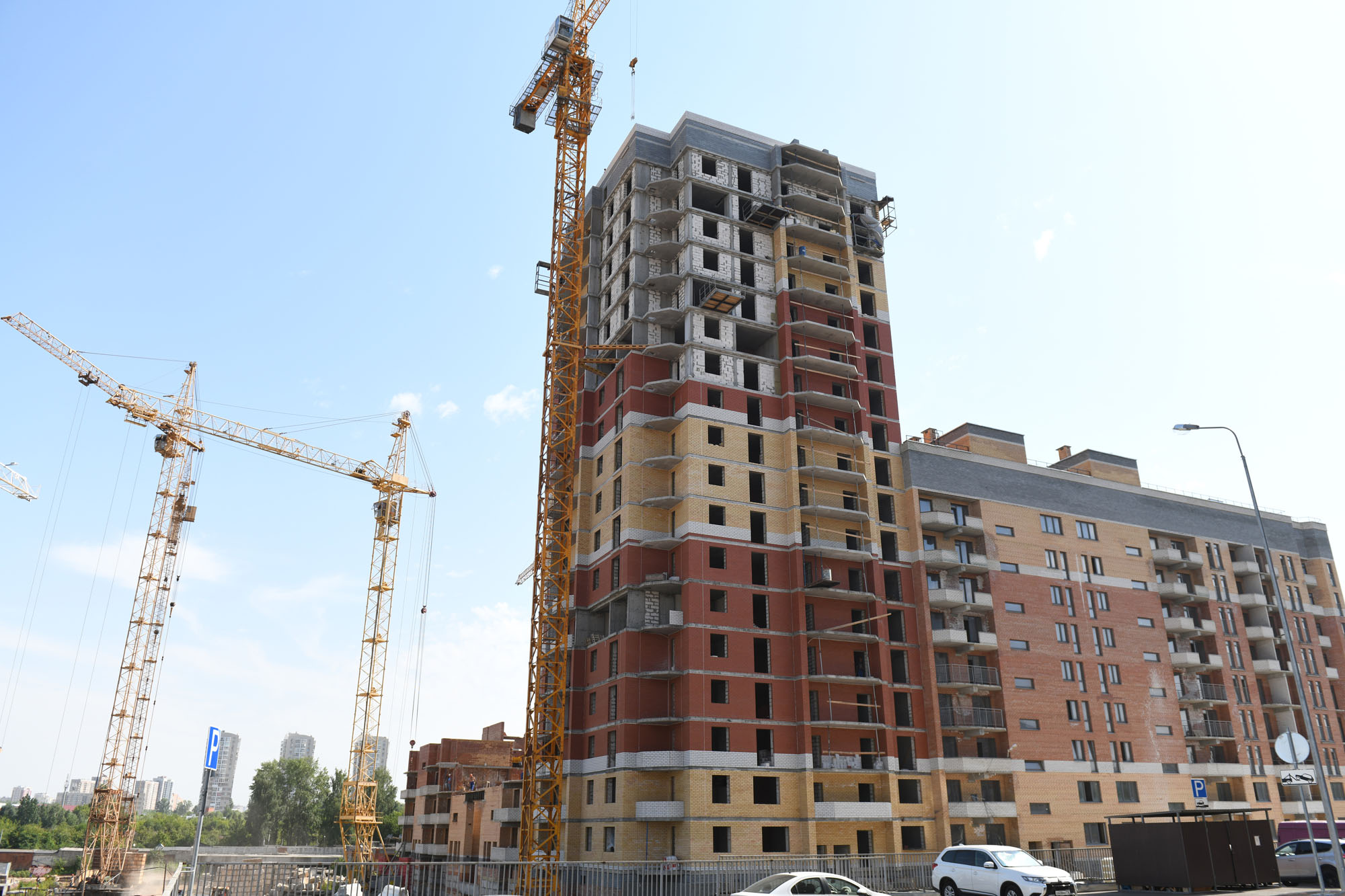 К весне 2021 года в Казани планируется сдать 8 проблемных домов